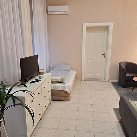 Mainstreet Apartman Subotica Zewnętrze zdjęcie
